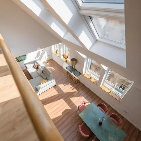 Luxury 5 Bedroom 5 Bathroom Penthouse By The Opera Apartamento Budapeste