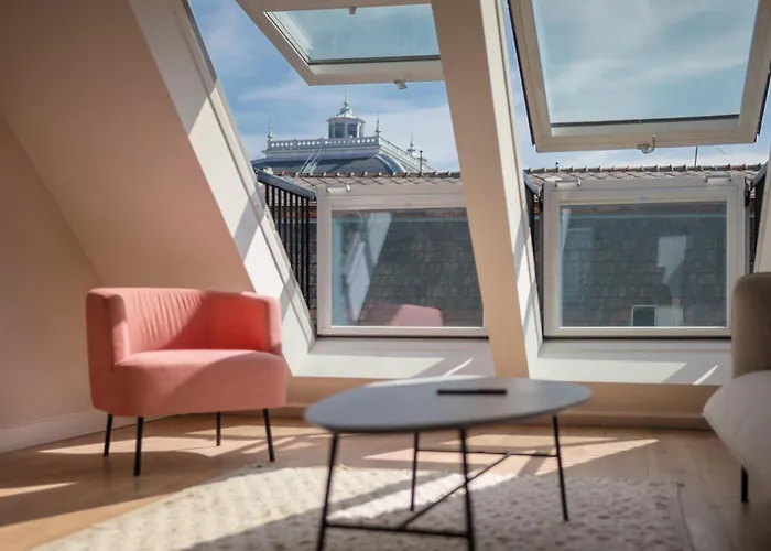 Appartamento Luxury 5 Bedroom 5 Bathroom Penthouse By The Opera Budapest