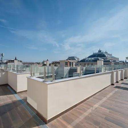Luxury 5 Bedroom 5 Bathroom Penthouse By The Opera Budapest
