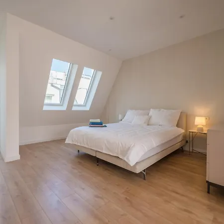 Luxury 5 Bedroom 5 Bathroom Penthouse By The Opera Lägenhet