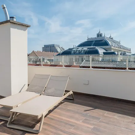 Luxury 5 Bedroom 5 Bathroom Penthouse By The Opera *